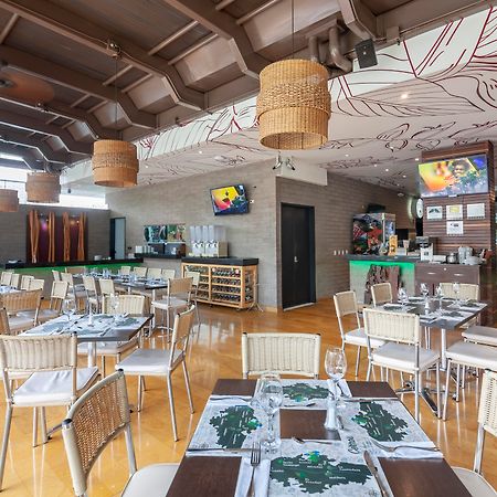 ディエス ホテル メデジン レストラン 写真 Restaurant